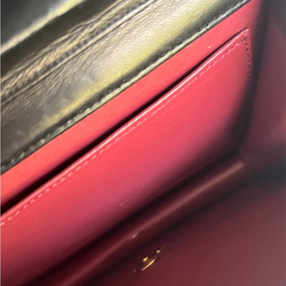 Authentic Chanel Classique on chain EUC - Picture 5 of 8